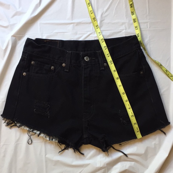 Levi’s Black High Rise Cut Off Denim Shorts - Picture 6 of 6